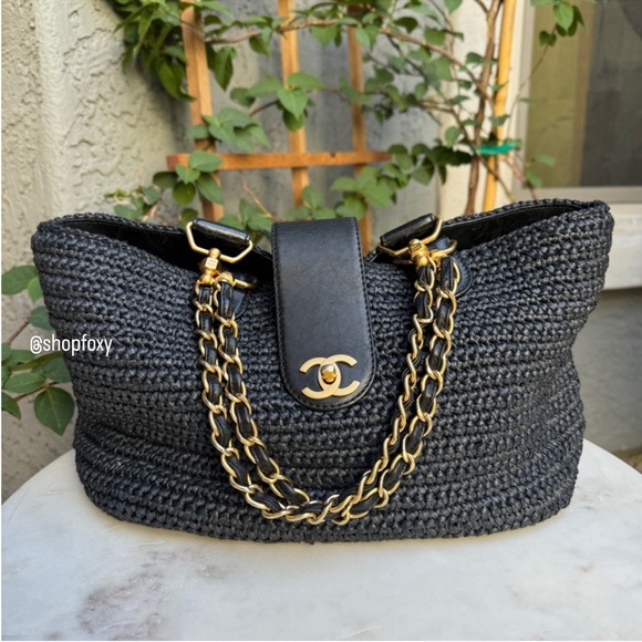 SOLD Chanel Raffia Chain Tote - Picture 2 of 13
